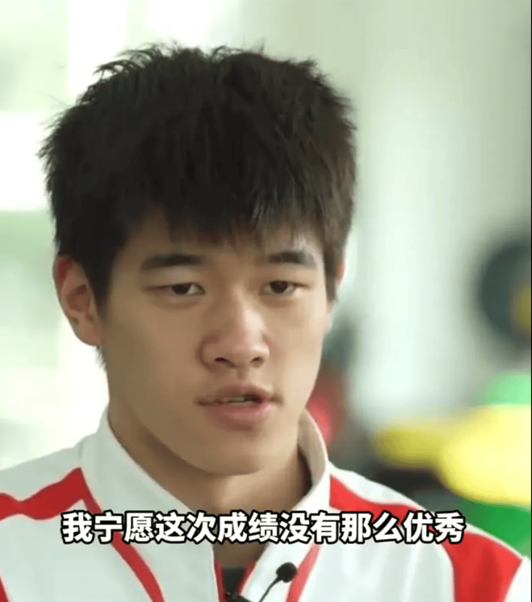 全网傻眼！潘展乐突然做出这个举动！